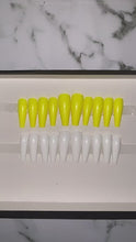 Load and play video in Gallery viewer, Yellow and White Press on Bundle Nail Set
